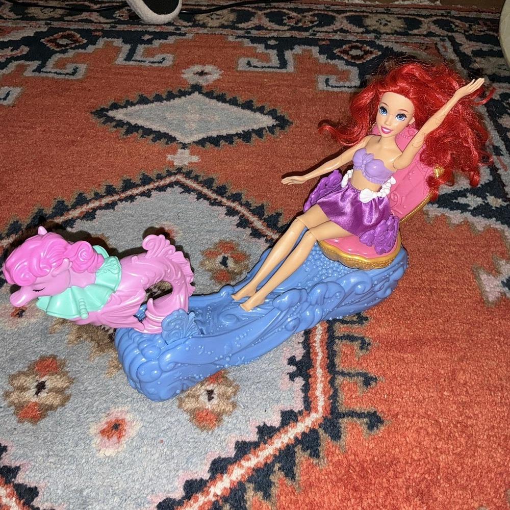 Disney The Little Mermaid Ariel Doll W/ Under the Sea Chariot Ariel's seahorse